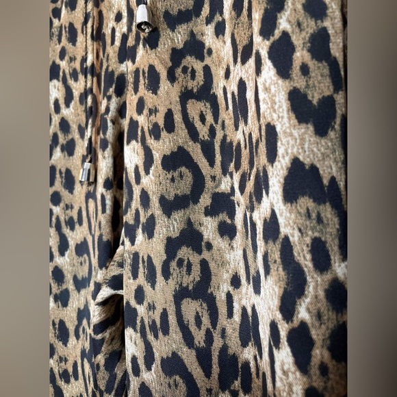 NWT, Zara cheetah jogger pants, size medium - Picture 7 of 12